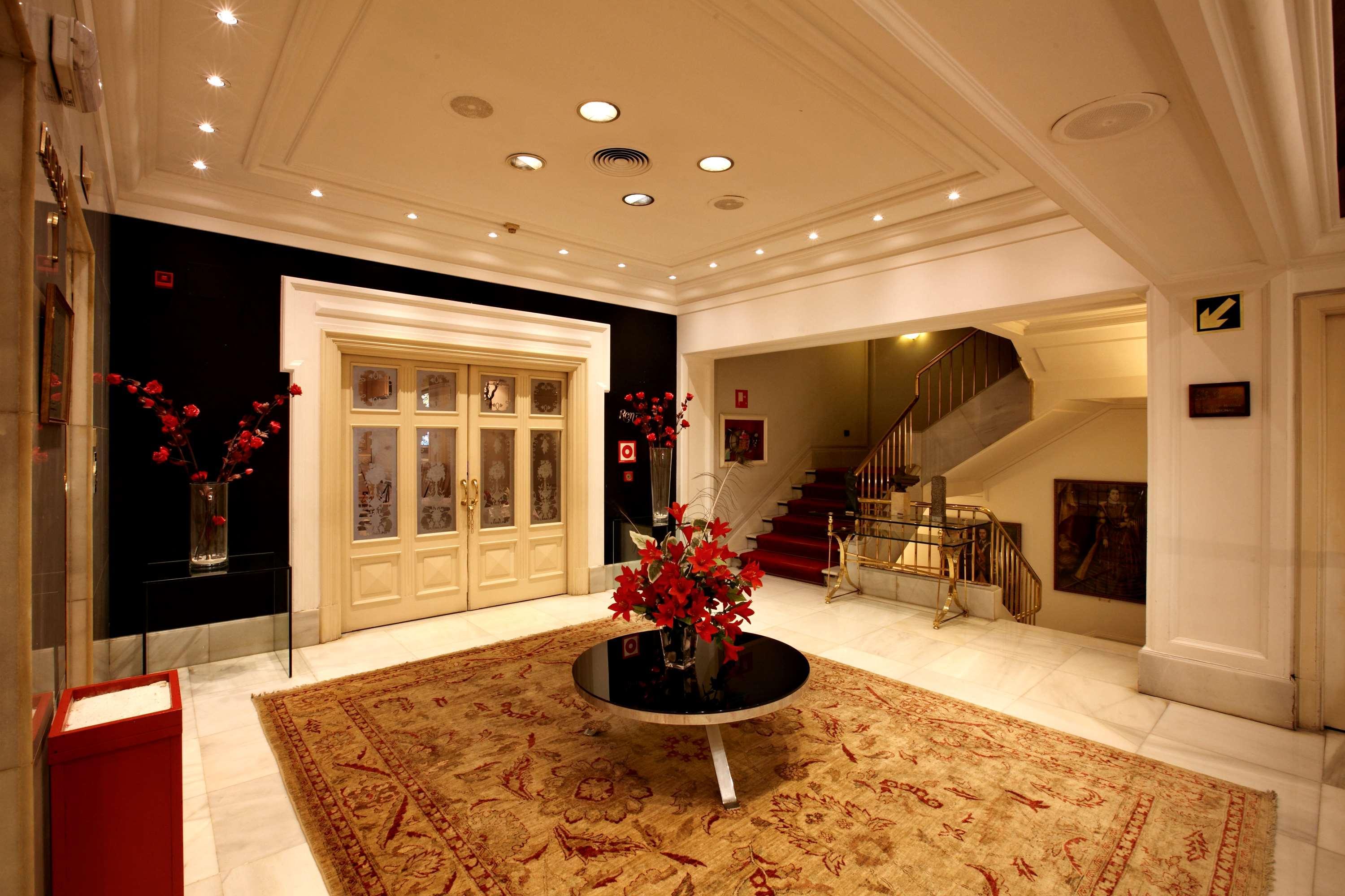 洛佩兹德哈罗酒店 毕尔巴鄂 外观 照片 The lobby of the hotel